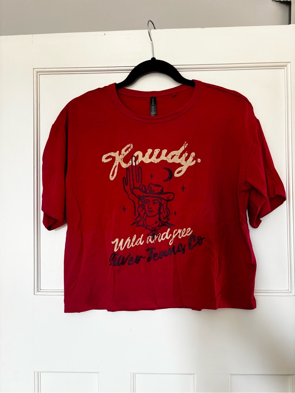 Silver Jeans Red Graphic Crop Tee